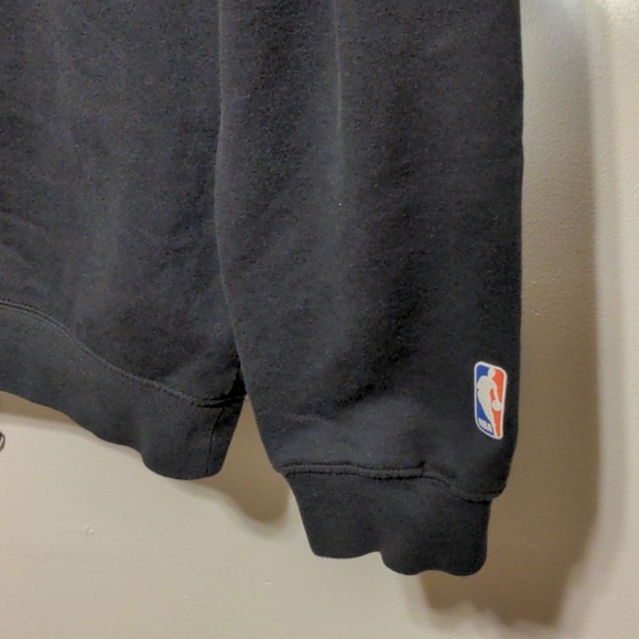 NETS Sweater - Picture 3 of 10
